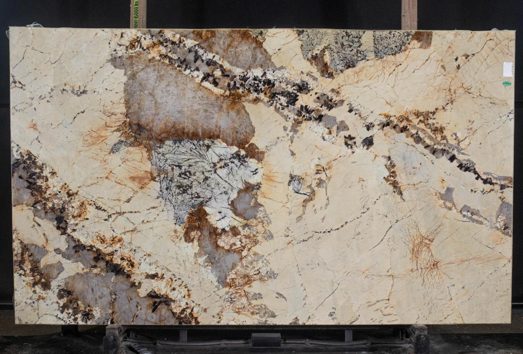 Patagonia Cream Granite 3CM granite slab