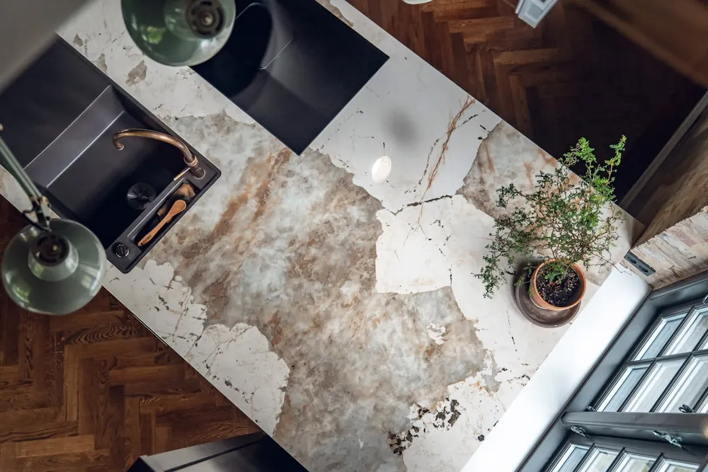 Neural Dekton sintered surface with brass hardware