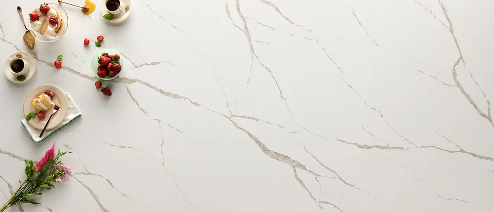 Calacatta Laza Oro veining detail