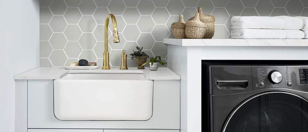 Calacatta Miraggio Cielo MSI quartz installed countertop